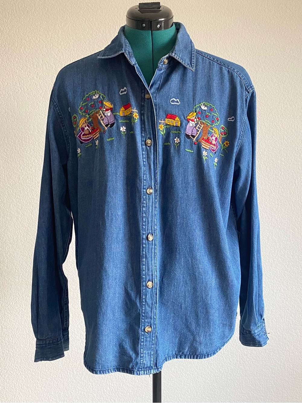 Vintage embroidered apple picking denim button down shirt, L